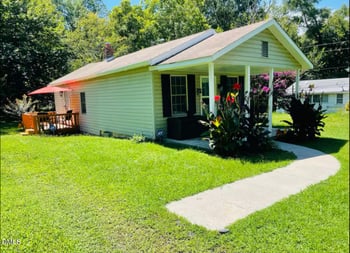 1918 Durham St, Burlington, NC 27217