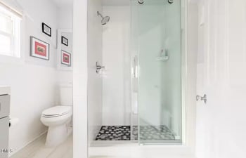 1918 Durham St, Burlington, NC 27217