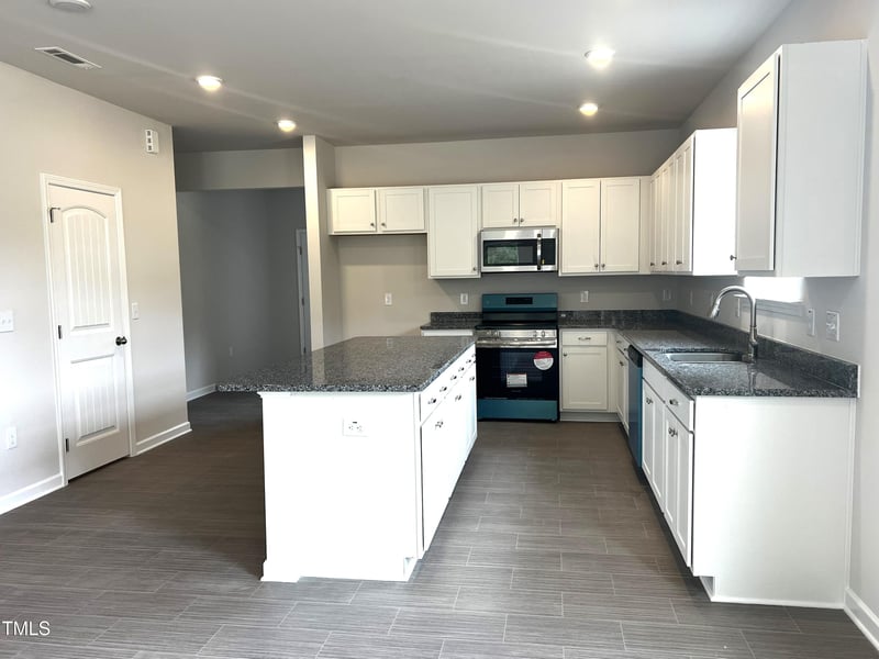 1918 Fireside Dr #1, Fayetteville, NC 28312