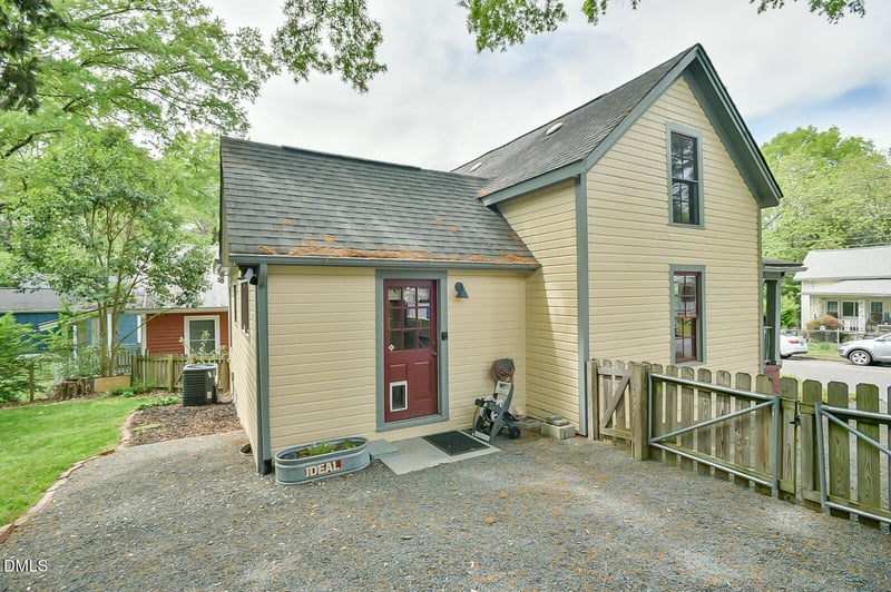 1918 Hart St, Durham, NC 27703