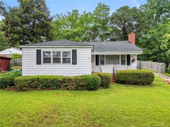 1918 Rogers Dr, Fayetteville, NC 28303