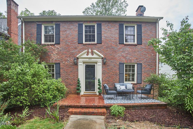 1919 W Club Blvd, Durham, NC 27705
