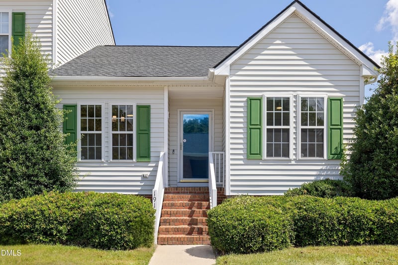 1919 Stroll Cir, Fuquay Varina, NC 27526