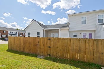 1919 Stroll Cir, Fuquay Varina, NC 27526