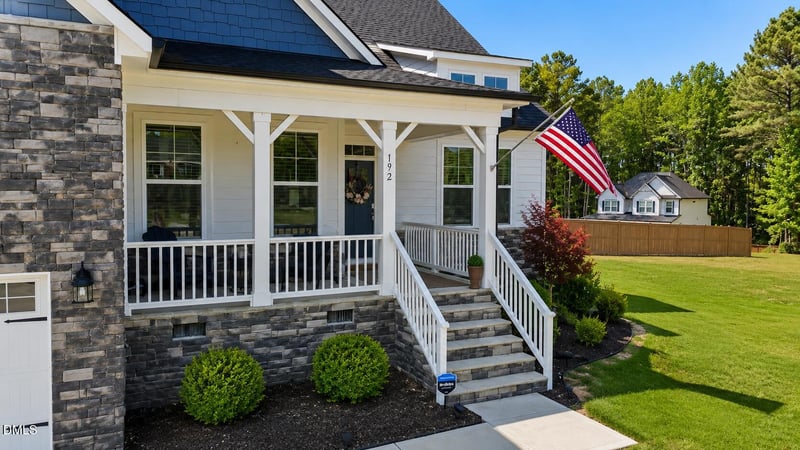 192 Castle Pond Way, Fuquay Varina, NC 27526