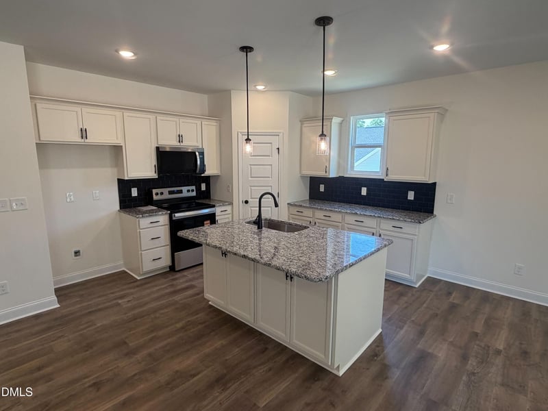 192 Fish Camp Dr, Wendell, NC 27591
