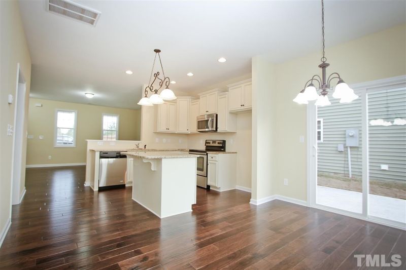 192 Honeybee Tc, Clayton, NC 27520