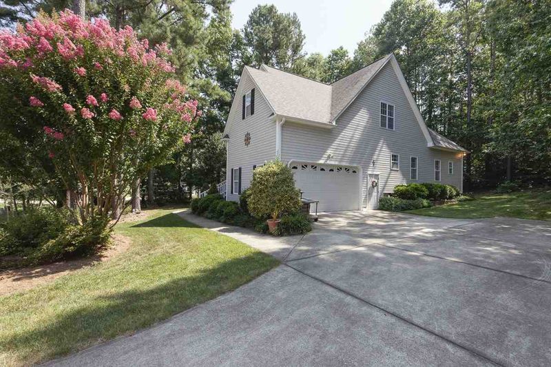 192 Manchester Trl, Clayton, NC 27527