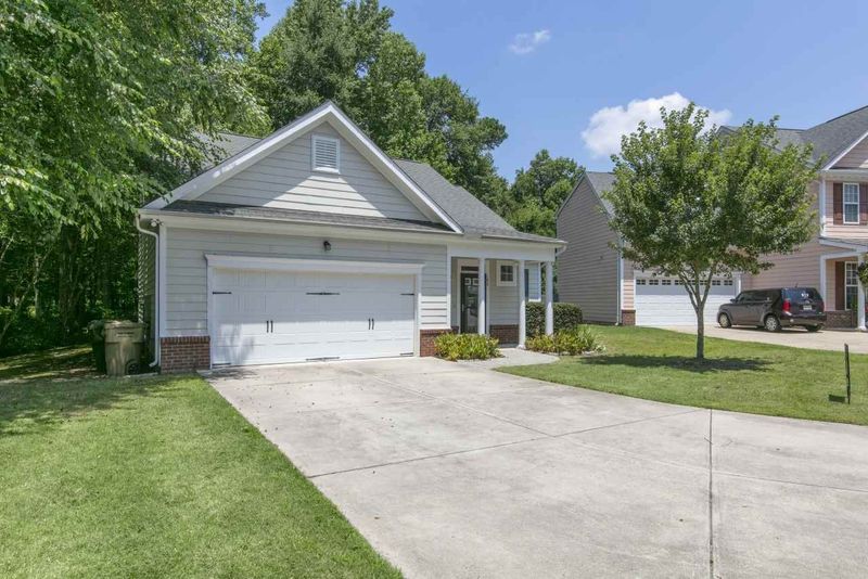 192 Plott Hound Dr, Clayton, NC 27520