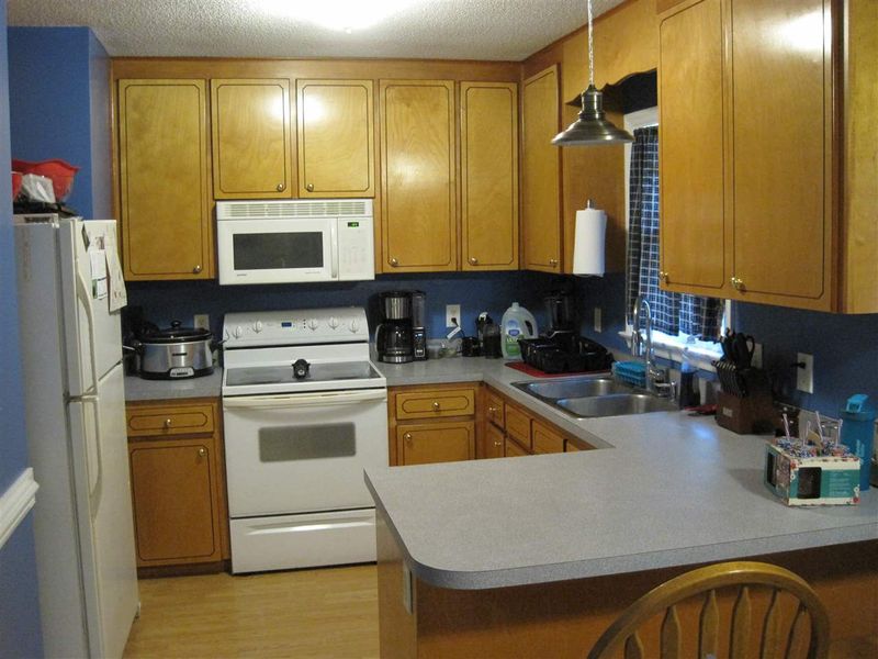 192 Ridge Way Ln, Clayton, NC 27520