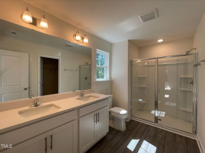 192 Still Hand Dr, Clayton, NC 27527