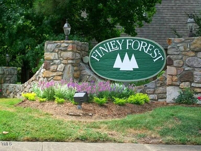 192 Summerwalk Cir, Chapel Hill, NC 27517