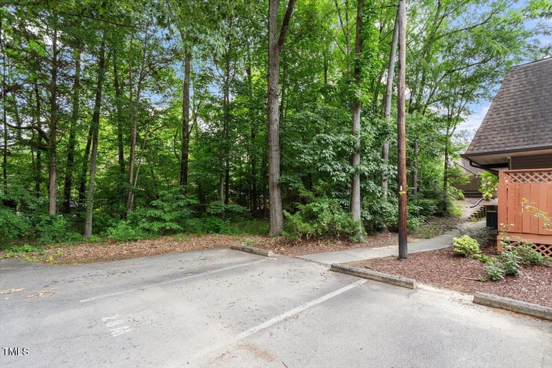 192 Summerwalk Cir, Chapel Hill, NC 27517