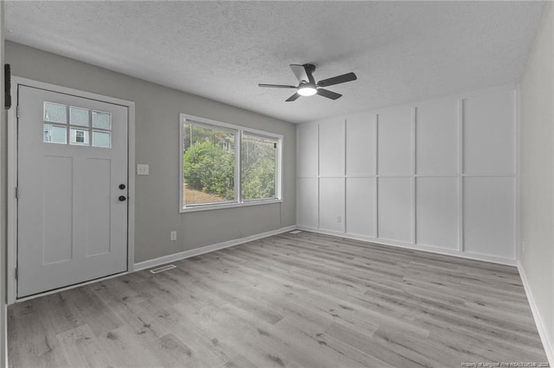 1920 Dogwood St, Fayetteville, NC 28301