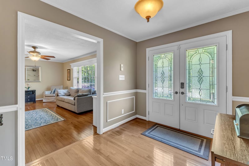 1920 Hillock Dr, Raleigh, NC 27612