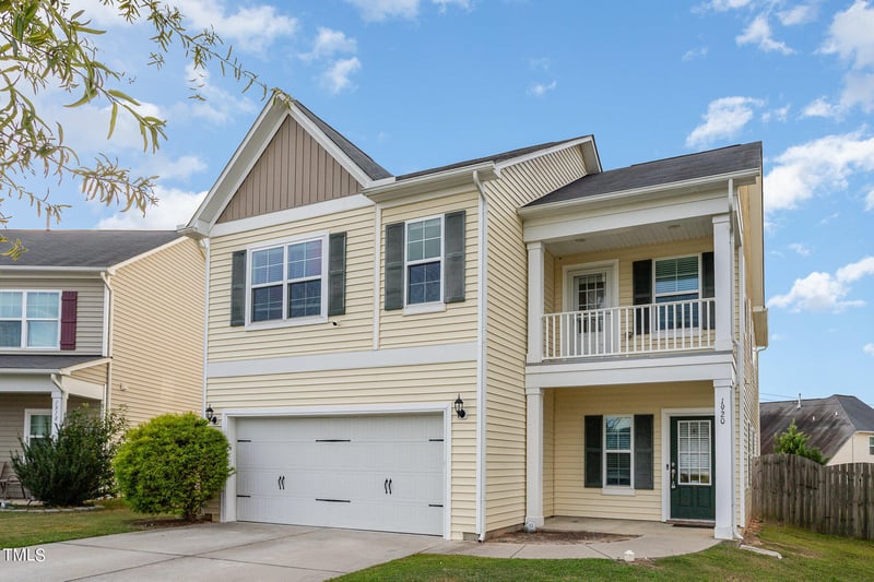 1920 Hinswood Cir, Fuquay Varina, NC 27526