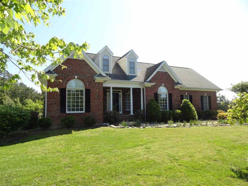 1920 Pearline Dr, Zebulon, NC 27597