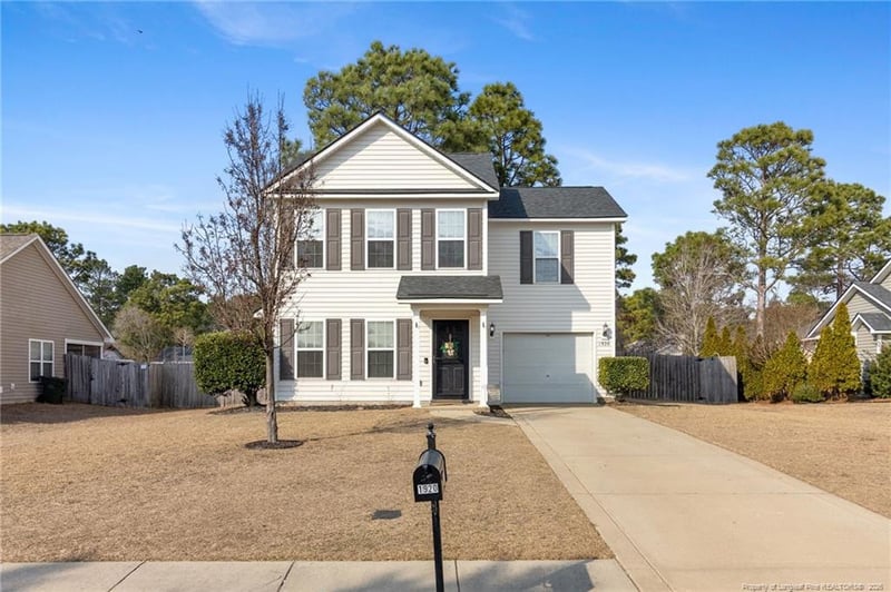 1920 Sir Michael Dr, Hope Mills, NC 28348