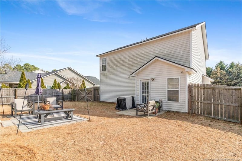 1920 Sir Michael Dr, Hope Mills, NC 28348