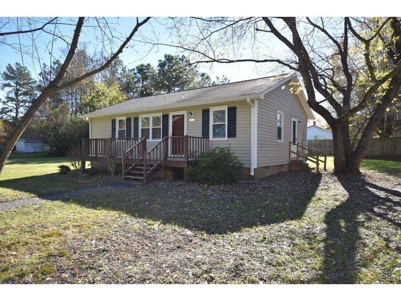 1920 Troendly St, Burlington, NC 27217