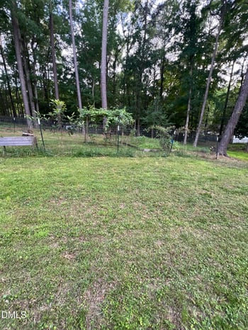 1920 White Plains Rd, Chapel Hill, NC 27517