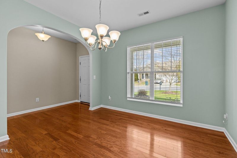 1920 Woodsdale Dr, Durham, NC 27703