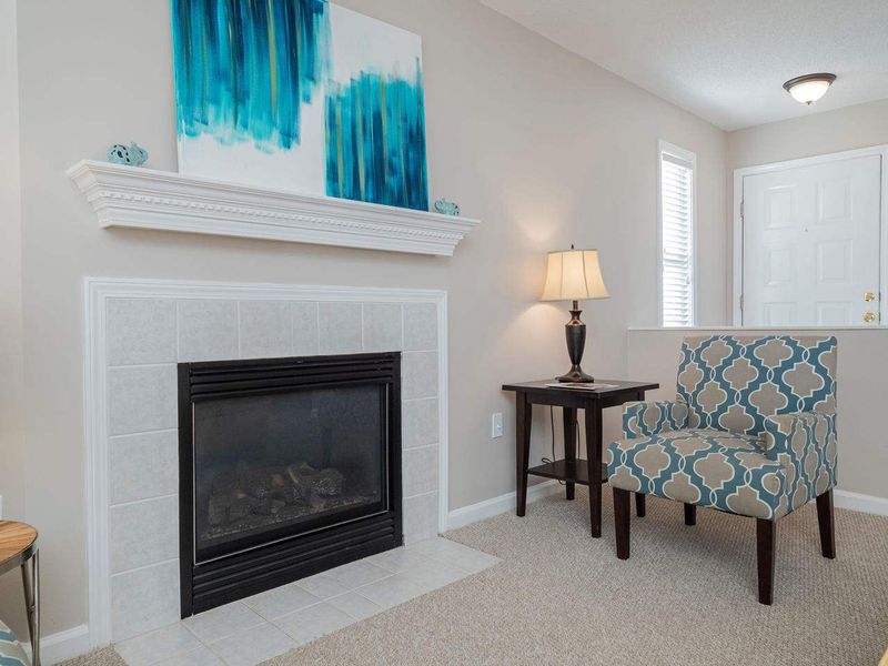 1921 Falls Landing Dr #104, Raleigh, NC 27614