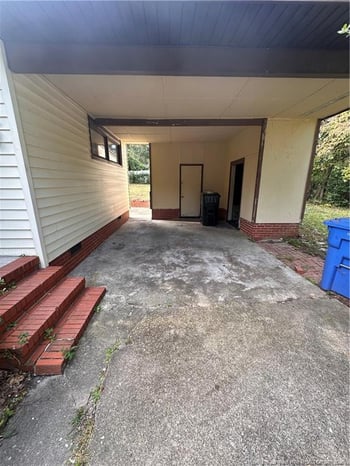 1921 Manteo St, Fayetteville, NC 28303