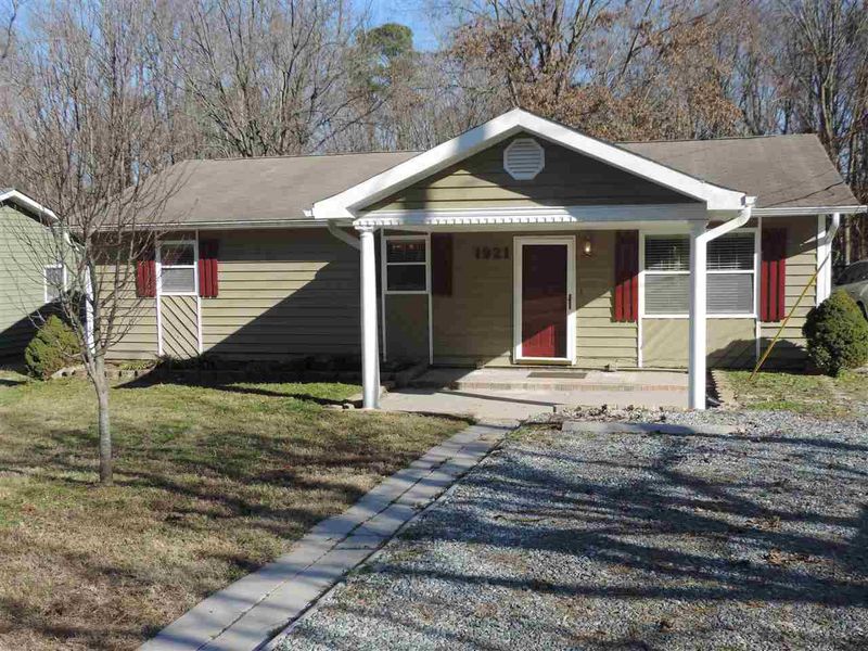 1921 Nc 55 Hw, Durham, NC 27707