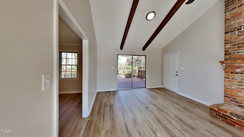1921 Port Royal Rd, Raleigh, NC 27609