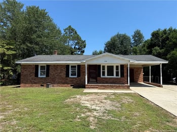 1921 Roxie Ave, Fayetteville, NC 28304