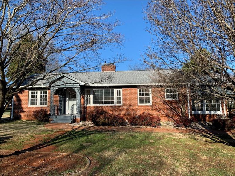 1921 Trail Five, Burlington, NC 27215