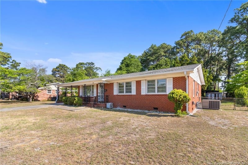 1921 Wyatt St, Fayetteville, NC 28304