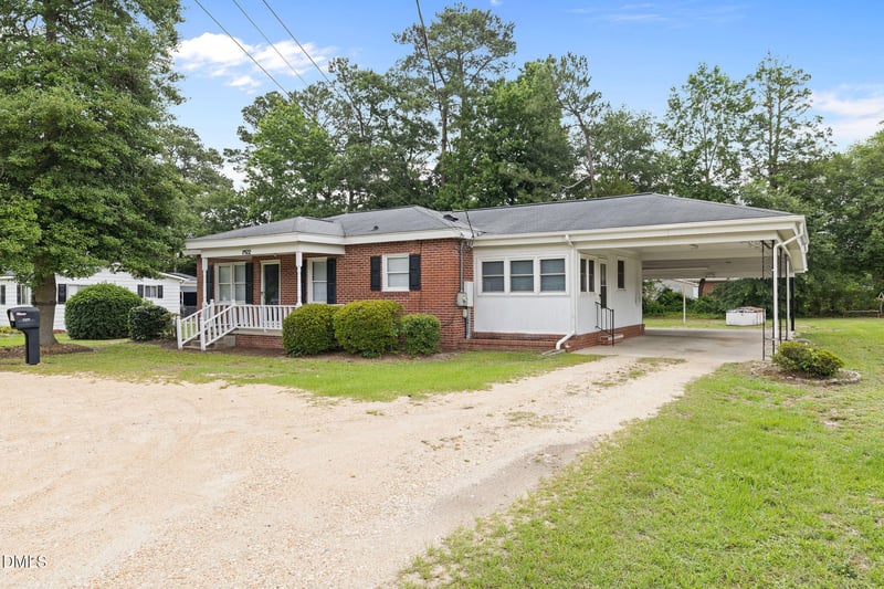 1922 Berkeley Blvd, Goldsboro, NC 27534