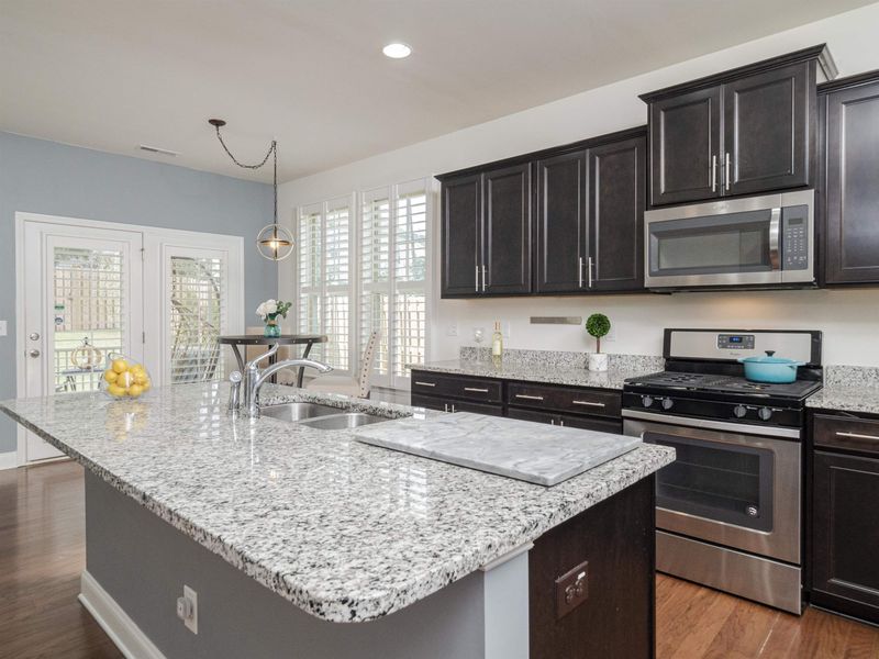1922 Brodgen Ln, Durham, NC 27703