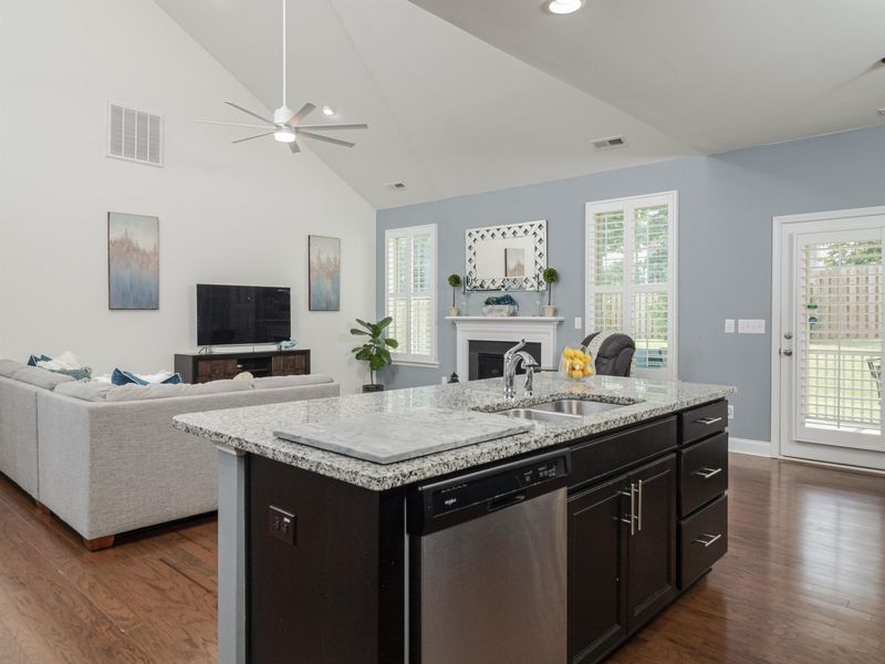 1922 Brodgen Ln, Durham, NC 27703