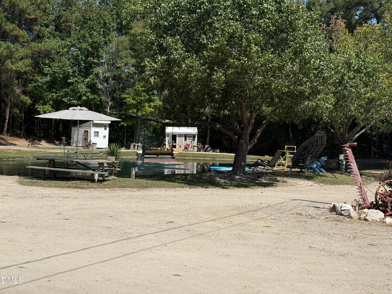 1922 Christian Light Rd, Fuquay Varina, NC 27526