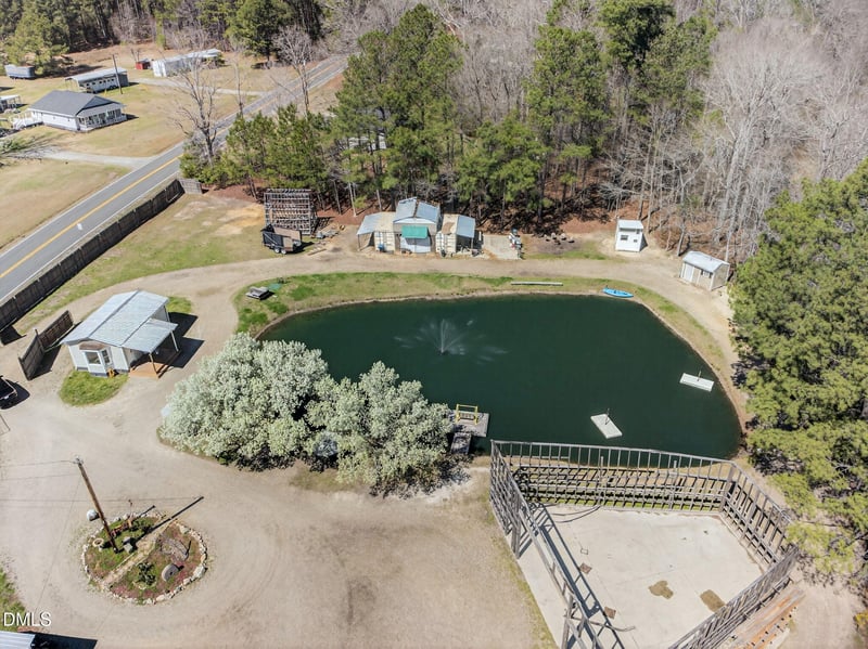 1922 Christian Light Rd, Fuquay Varina, NC 27526