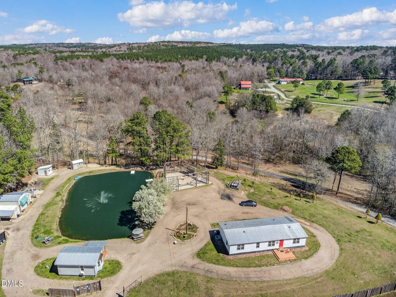 1922 Christian Light Rd, Fuquay Varina, NC 27526