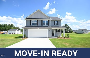 1922 Elephant Ln, Hope Mills, NC 28348