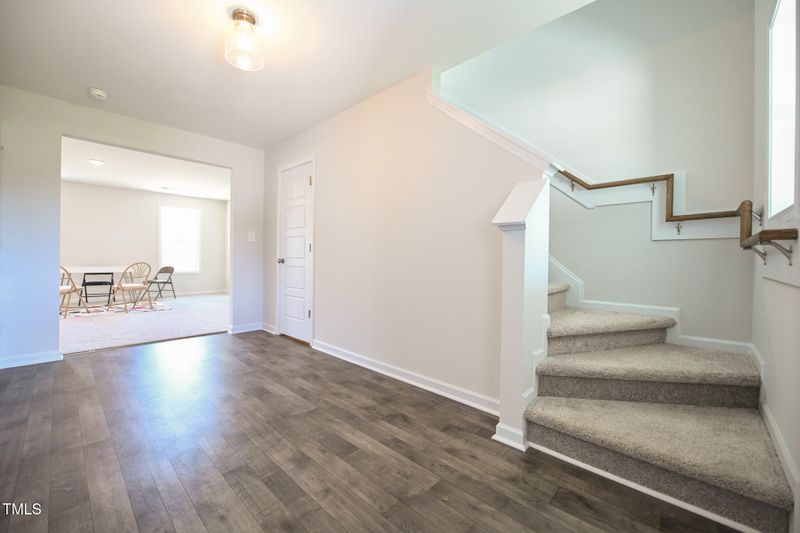 1922 Elephant Ln, Hope Mills, NC 28348