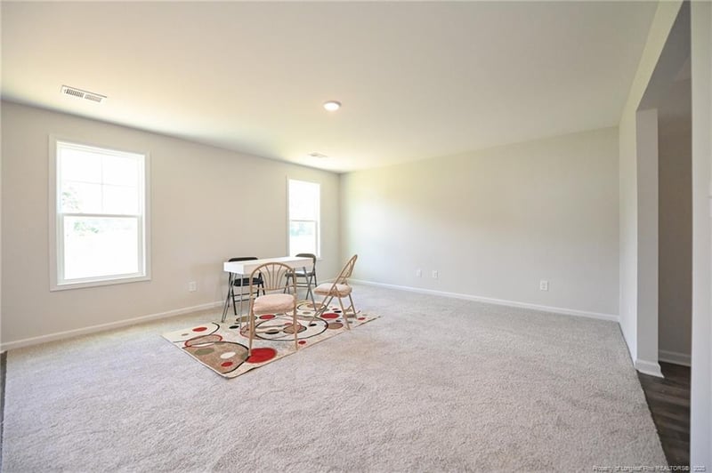 1922 Elephant Ln, Hope Mills, NC 28348