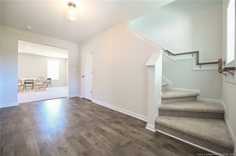 1922 Elephant Ln, Hope Mills, NC 28348