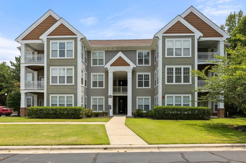1922 Parkside Village Dr, Clayton, NC 27520