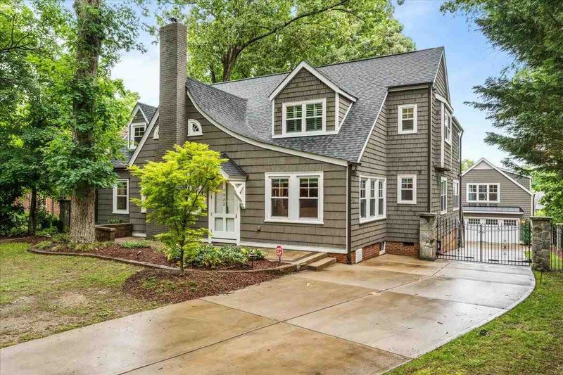 1922 St Marys St, Raleigh, NC 27608