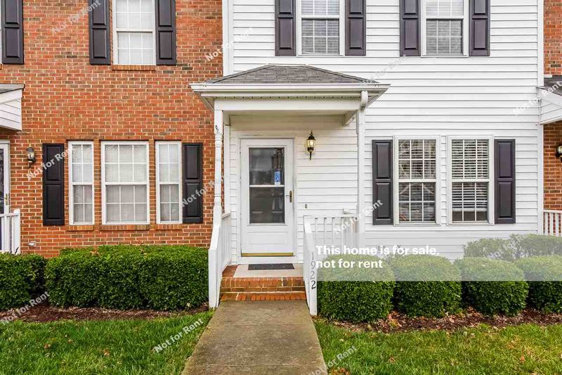 1922 Stroll Cir, Fuquay Varina, NC 27526