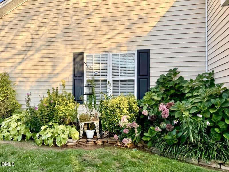 1923 Guinness Dr, Graham, NC 27253