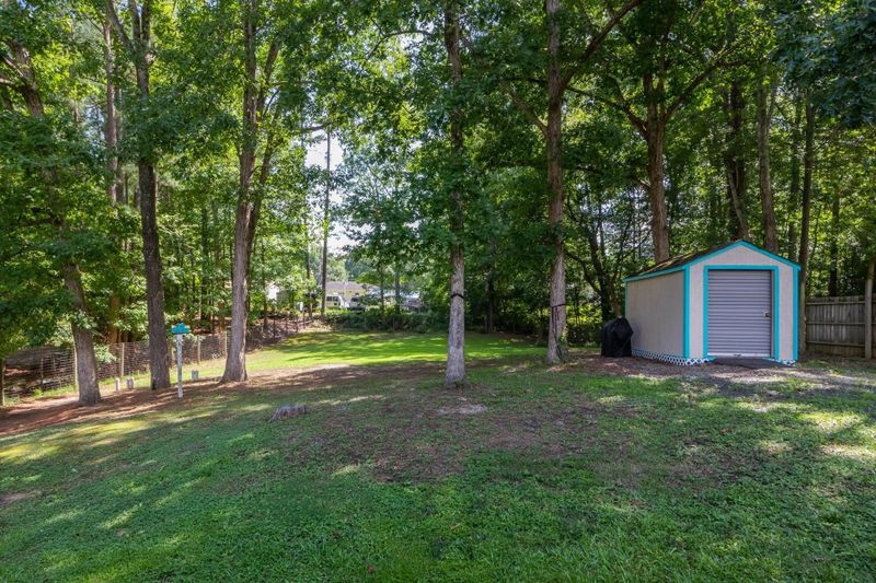 1923 Medallion Dr, Durham, NC 27704