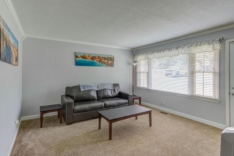 1923 Medallion Dr, Durham, NC 27704