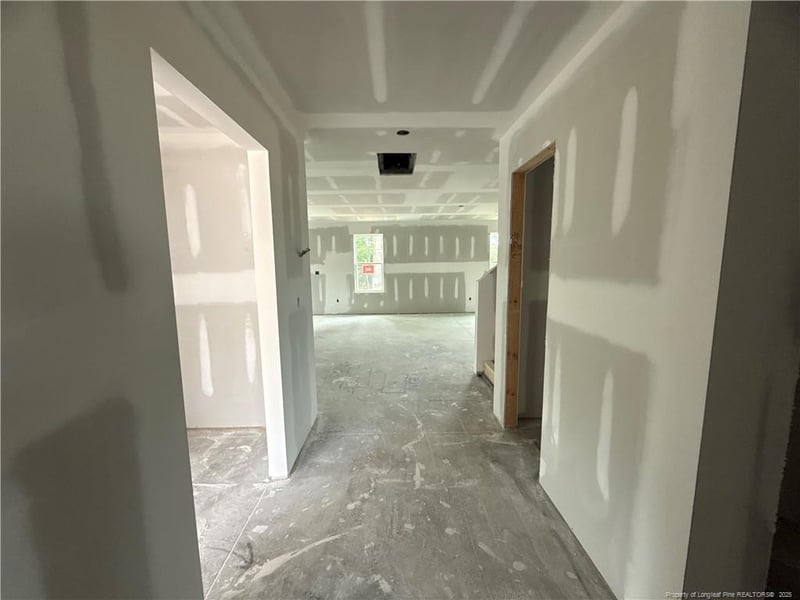 1924 Bulldog Ln, Hope Mills, NC 28348